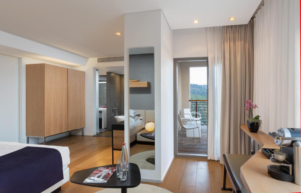 Cramim By Isrotel Exclusive Kiryat Anavim Exterior photo A room at the hotel